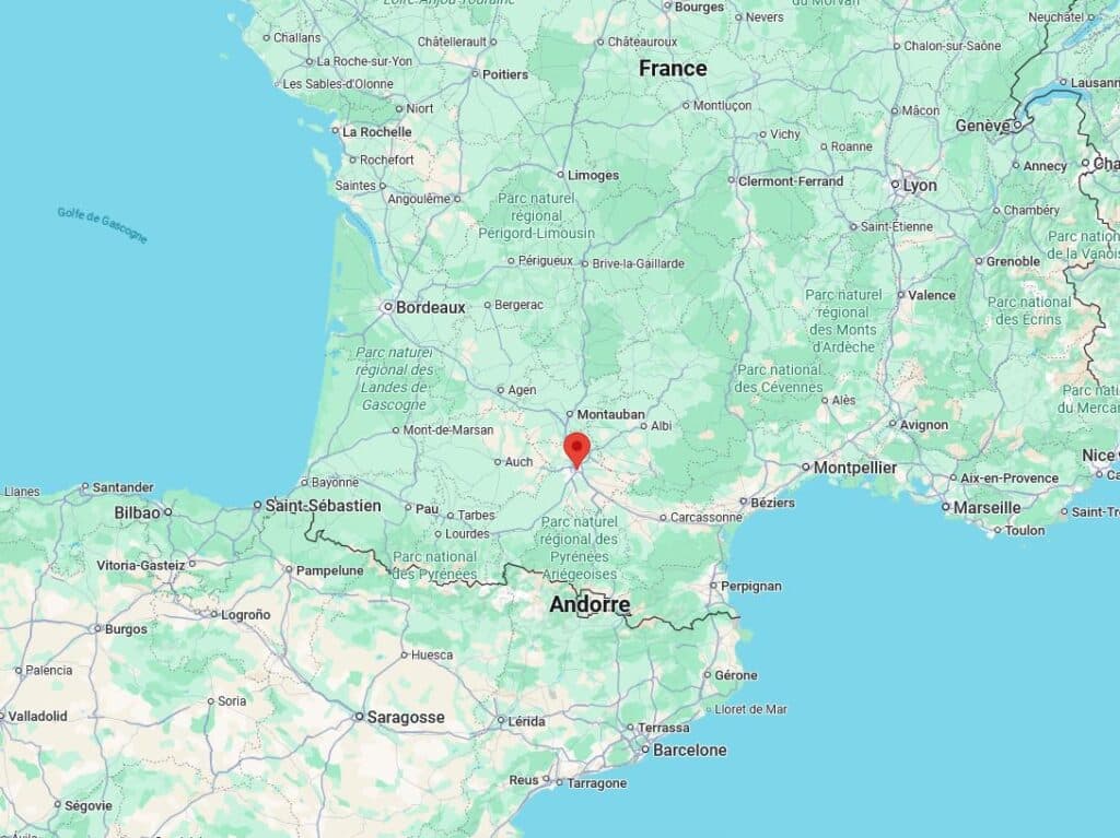 Localisation de Toulouse sur la Carte de France Carte du sud de la France montrant la localisation de Toulouse avec un marqueur rouge, près des Pyrénées.